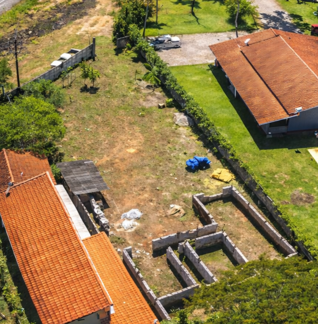 Terreno À Venda