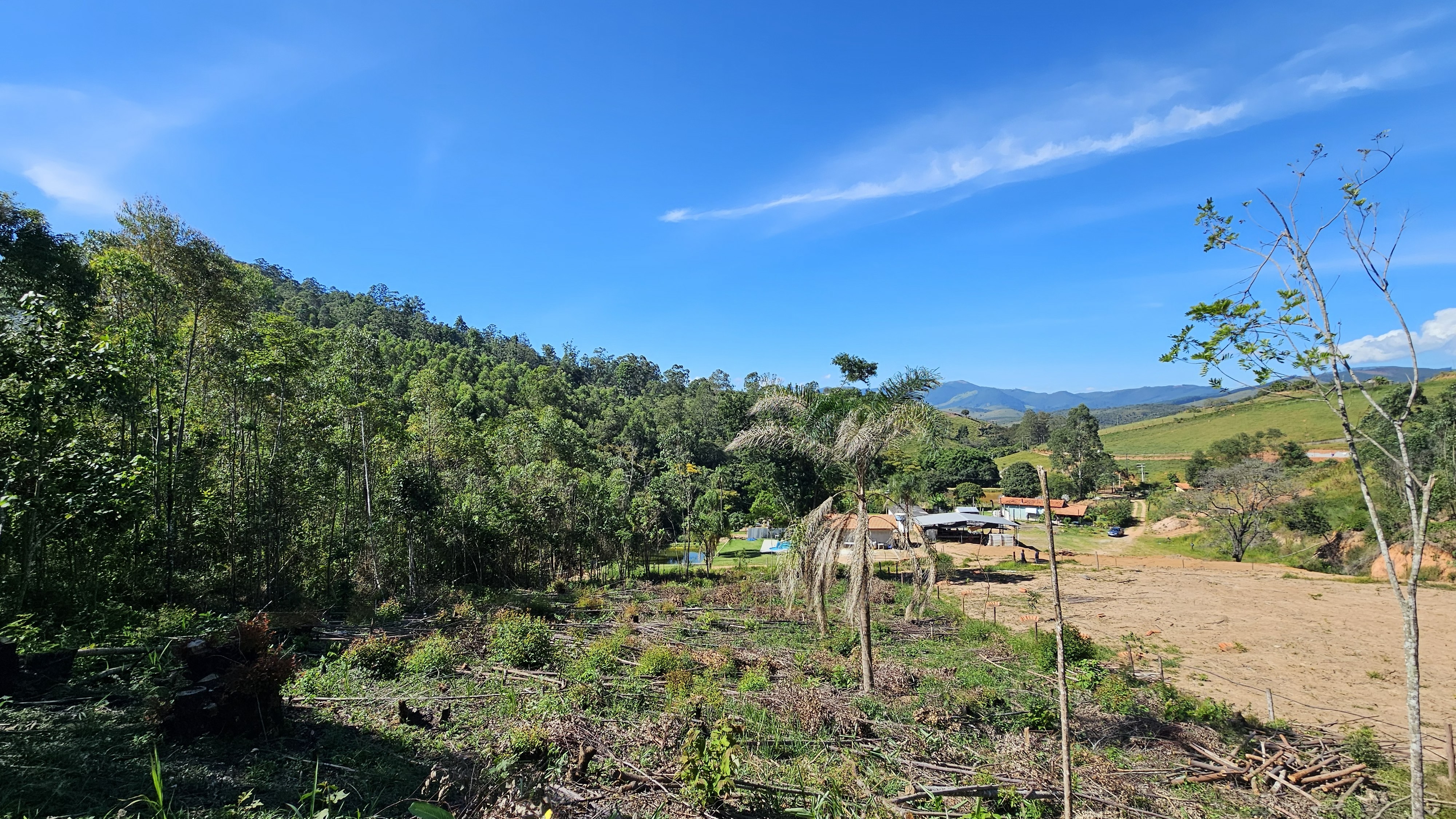 LOTE À VENDA – 1.685m² | PIRACAIA-SP