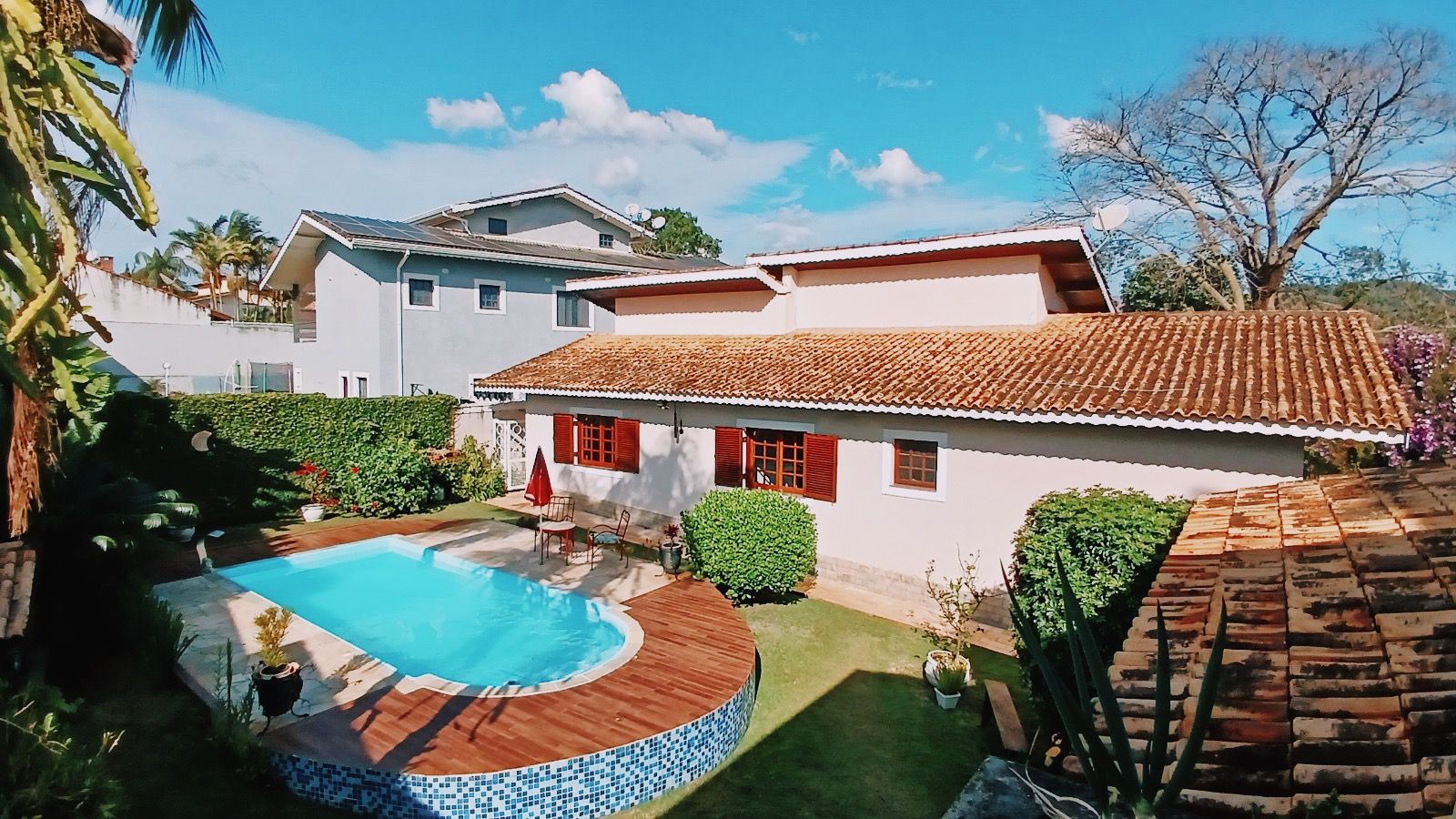 Linda Casa a Venda no Santos Reis